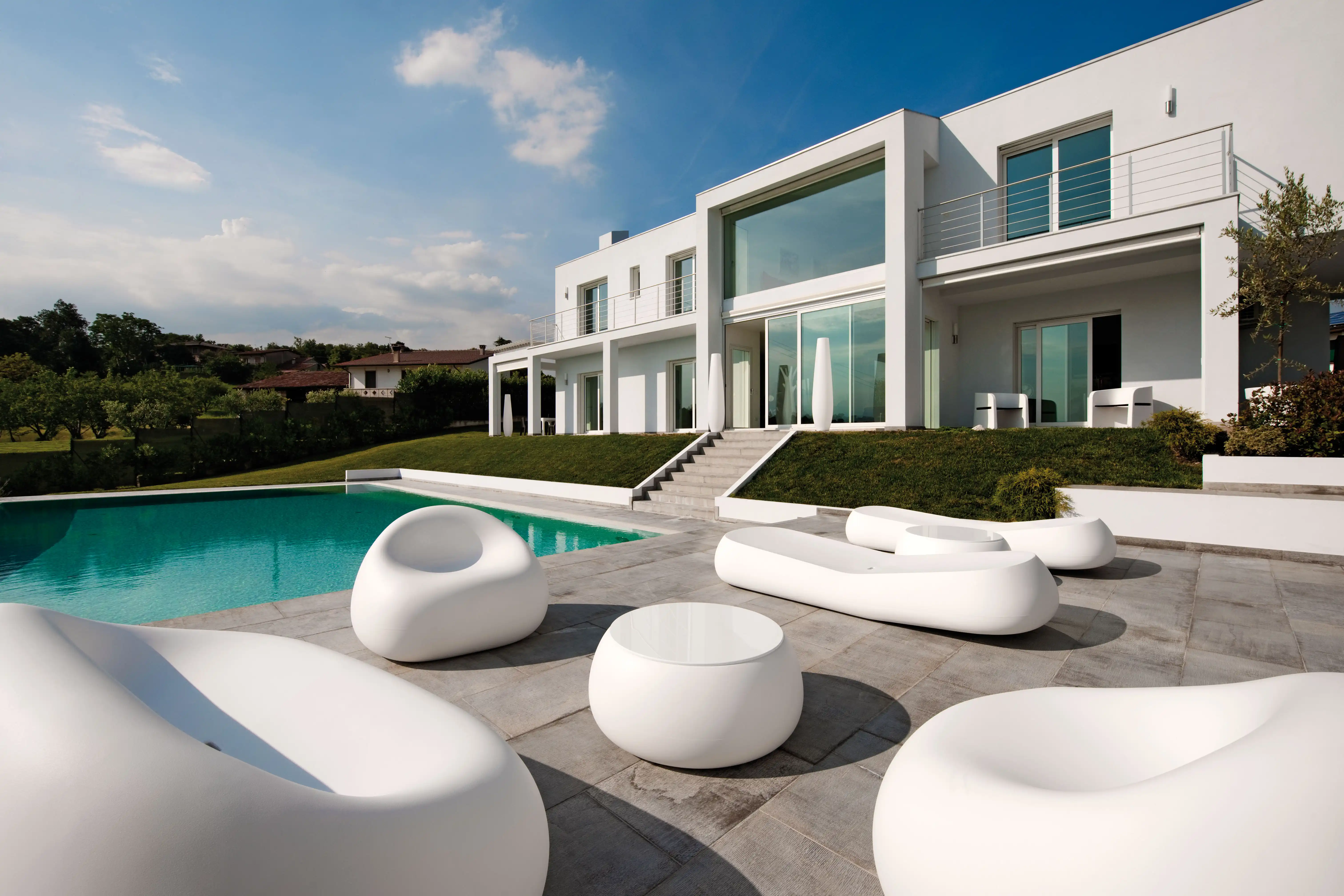 Comment choisir le mobilier de jardin idéal pour aménager un extérieur moderne ?